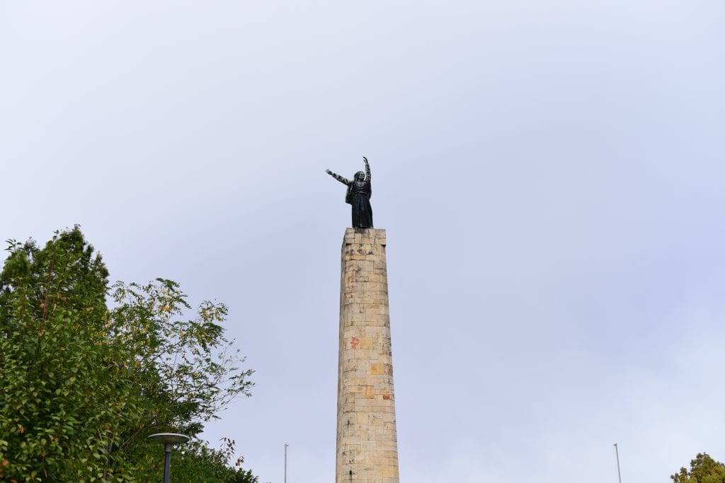 Spomenik Sloboda Jelena Dukarić