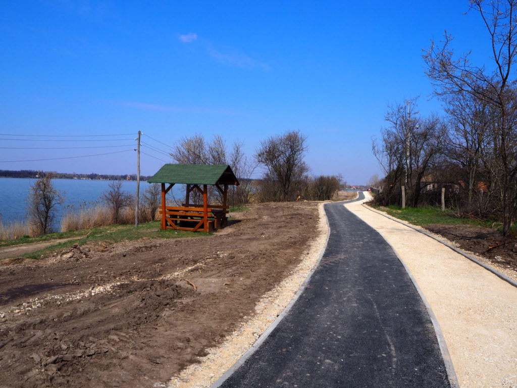 Pešačko–biciklistička staza oko jezera Palić biće završena u junu
